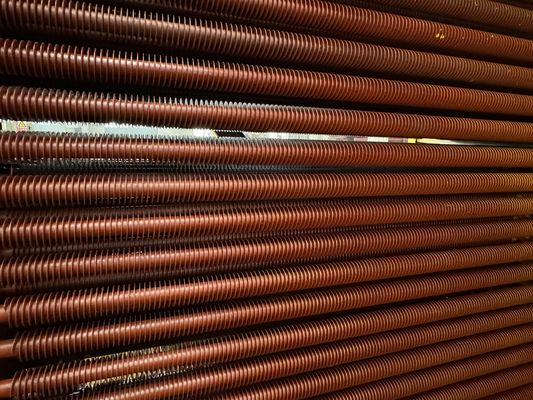 Individuell angepasste Spiralflossenröhre mit 8-20 Knoten Flossen pro Zoll Edelstahl-Basisröhre 1m-10m Länge